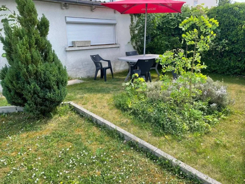 jardin de la chambre d'hotes